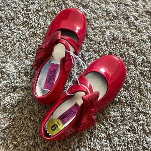 NWT Size 9 red patent leather red Mary Jane shoes
